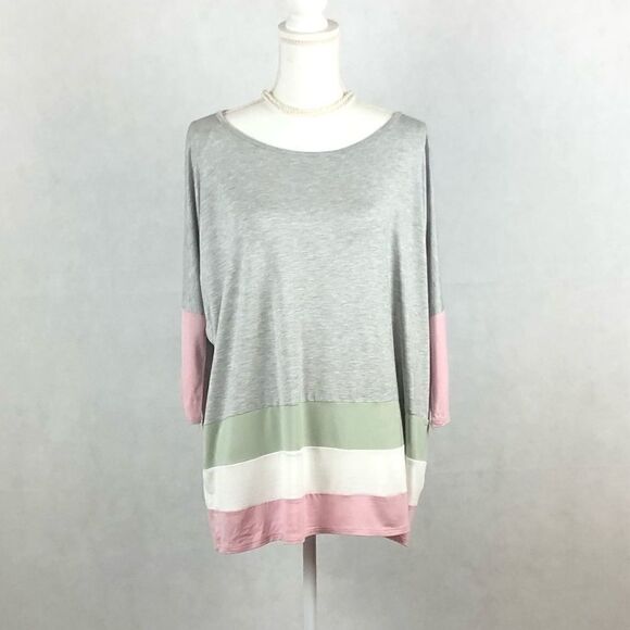 Twenty Second Colorblock Gray Top - Picture 1 of 7